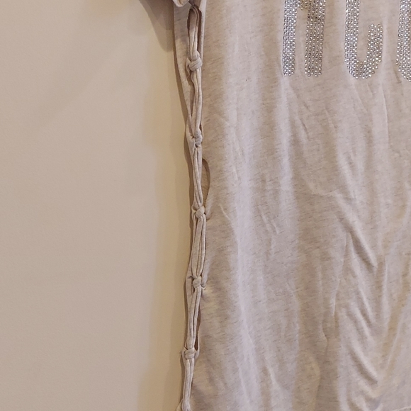 Hollister T shirt size medium - Picture 4 of 5